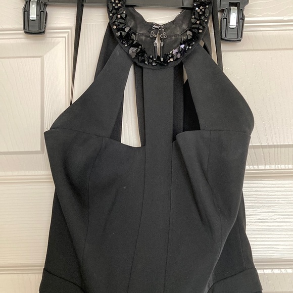 Black formal gown - Picture 4 of 13